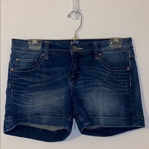A.N.A. Medium Wash Low Rise Denim Shorts